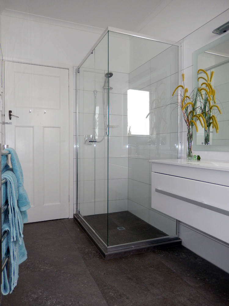 Shower Tray Manufacturers Dunedin Glass Shower Doors & Liners